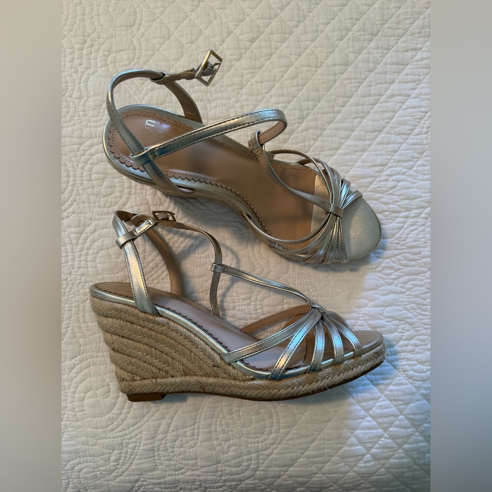 crown & ivy Silver Metallic Wedge Espadrille Sandals